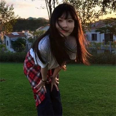 金发男郎